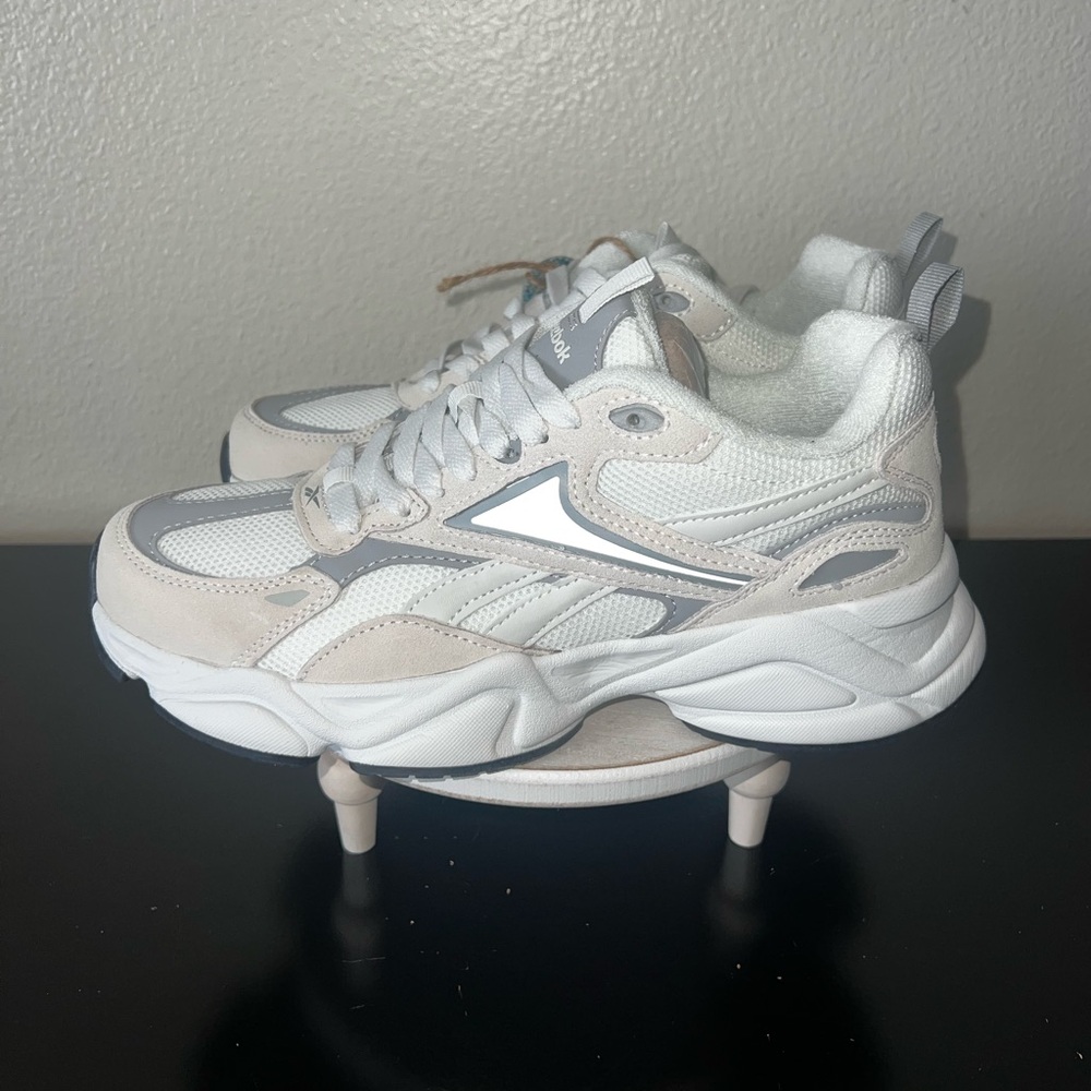 Reebok White and Light‎ Gray Women's Athletic Sneakers Walking Festival